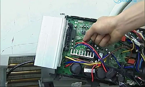 松滋美的空调电话是多少